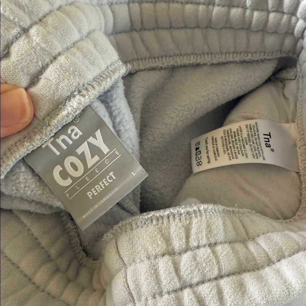 TNA “Perfect” Light Blue Cozy Fleece Sweatpants - Picture 2 of 4